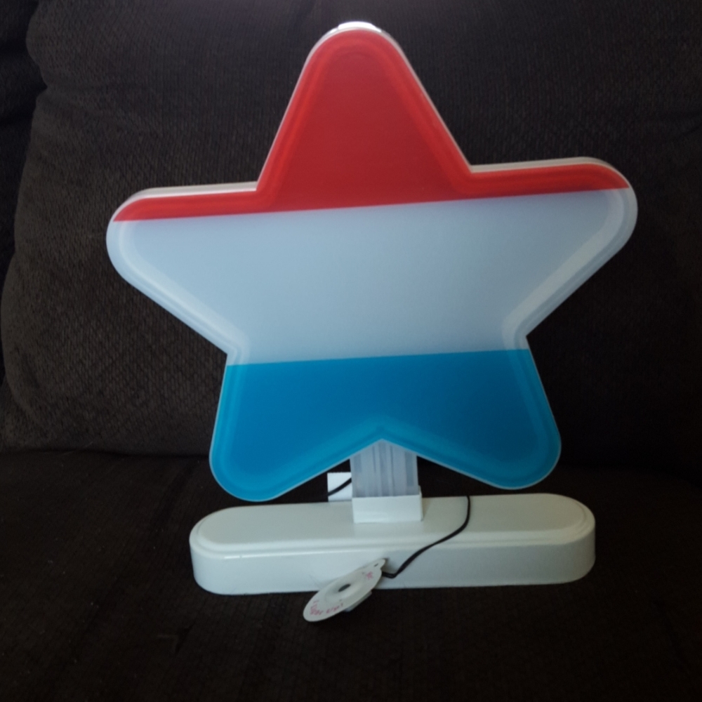 Star Neon Sign - Picture 2 of 8
